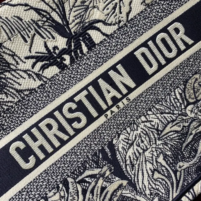 ML166 5 High Quality Bags - Image 5