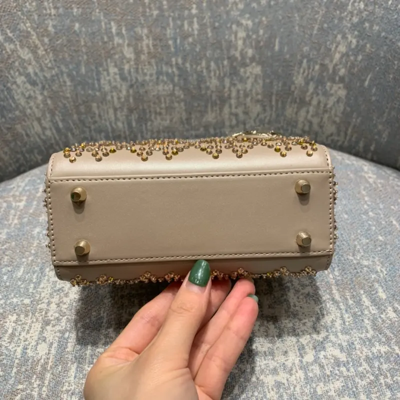 ML131 High Quality Bags - Image 4