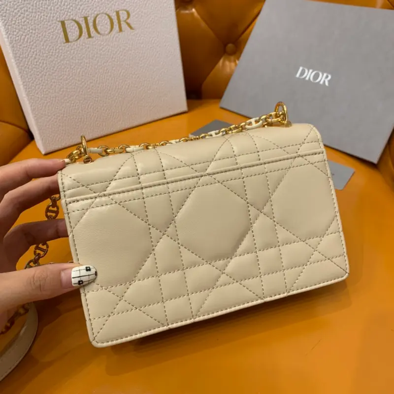 ML101 Creamy Apricot High Quality Bags - Image 6