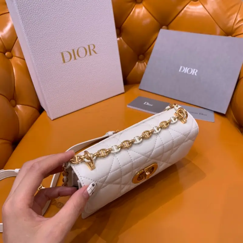 ML101 White High Quality Bags - Image 4