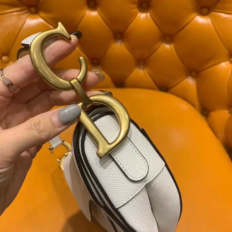 ML60 2 High Quality Bags - Image 5