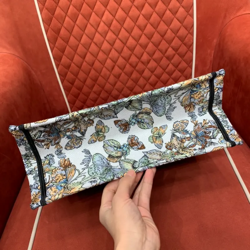 ML151 2 High Quality Bags - Image 4