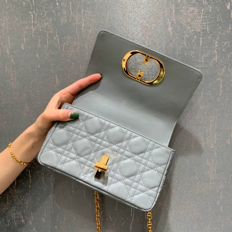 ML102 5 High Quality Bags - Image 5