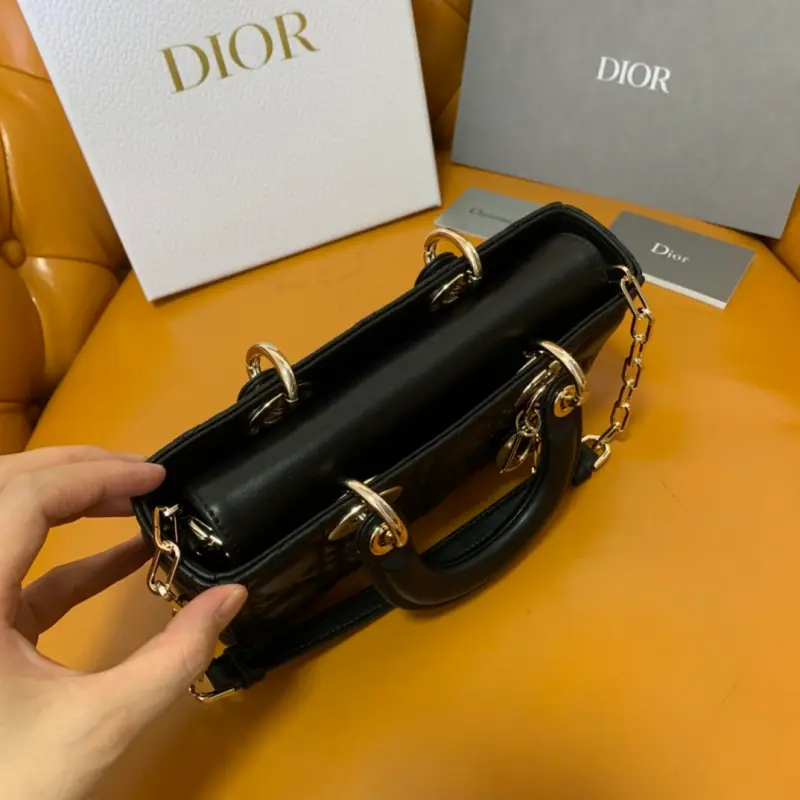 ML24 1 High Quality Bags - Image 5