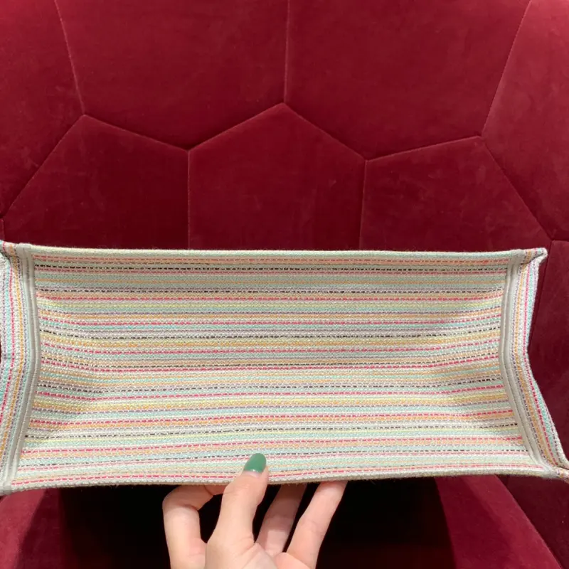 ML11 High Quality Bags - Image 6