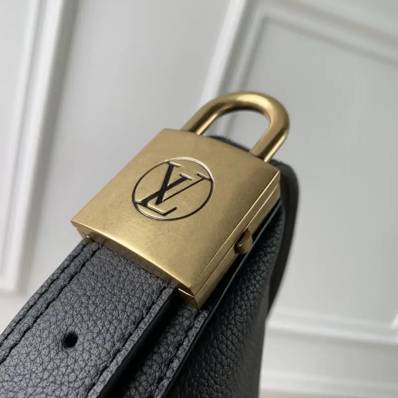 M11429 Black 28x13x5.5cm High Quality Bags - Image 5