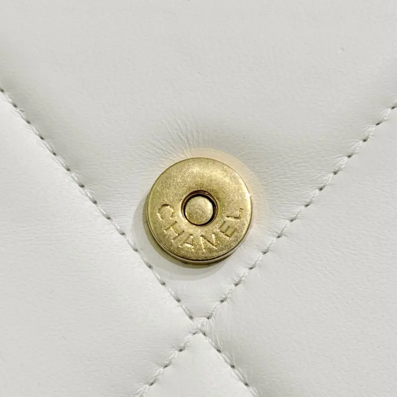 19Week CM 6 High Quality Bags - Image 9