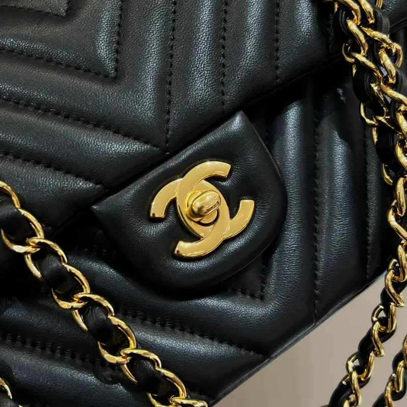 Medium 25cm Sheepskin CM 8 High Quality Bags - Image 5