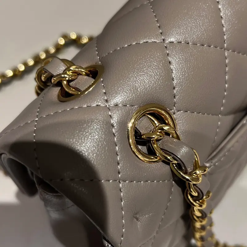 Medium 25cm Sheepskin CM 10 High Quality Bags - Image 4