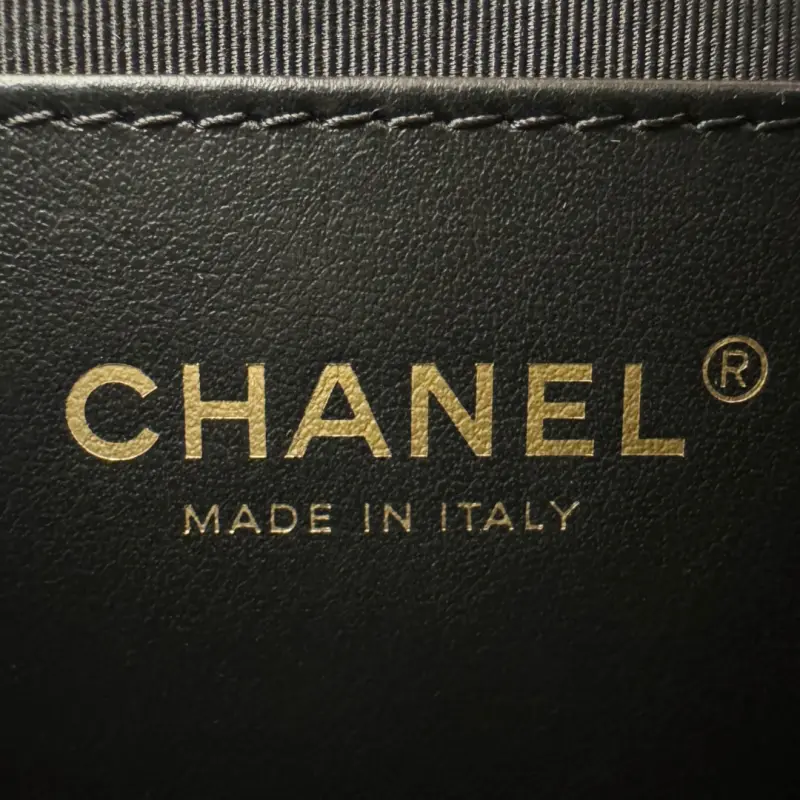 24c Underarm Bag High Quality Bags - Image 9