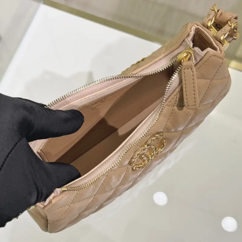 23k19 Underarm Bag Small High Quality Bags - Image 6