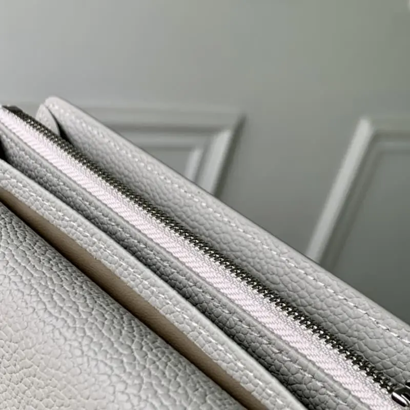 M13463 19x11x3cm High Quality Bags - Image 5