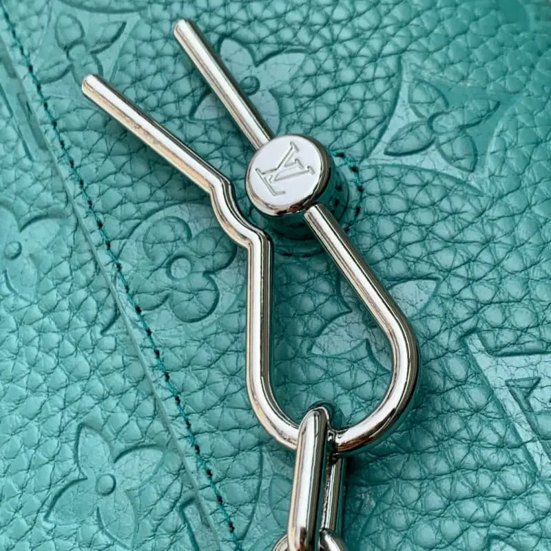 M13889 18x11x6.5cm High Quality Bags - Image 5