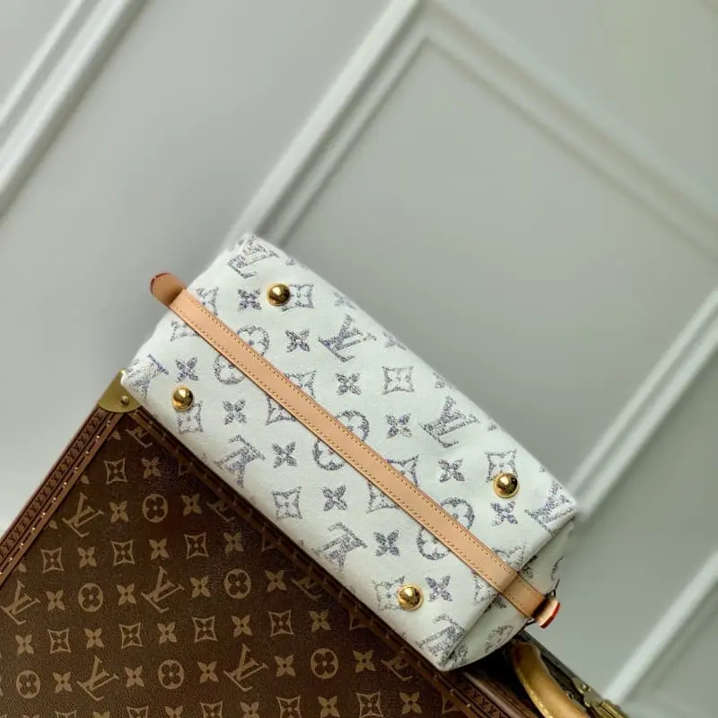 M24707 29x24x12cm High Quality Bags - Image 4