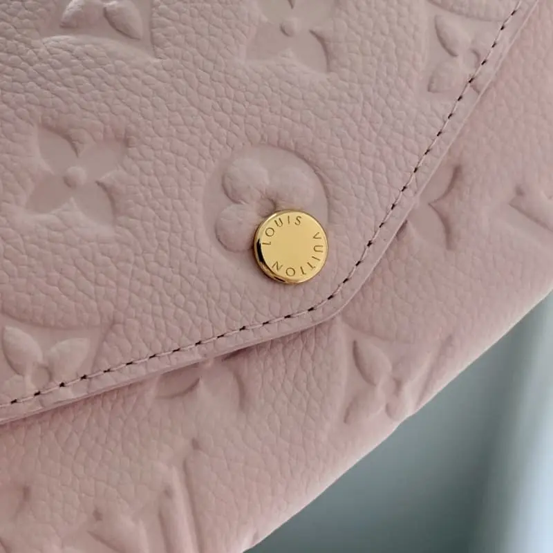 M83443Nude Pink 19x10.5x2cm High Quality Bags - Image 4