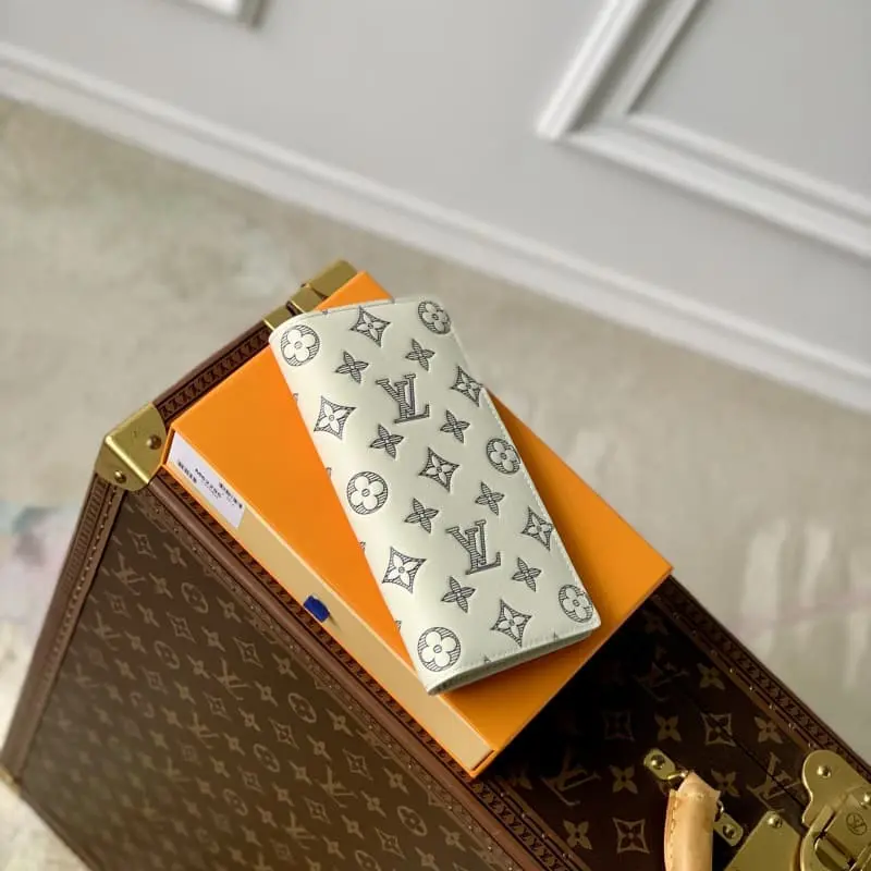 M61697 Elegant White 19X10cm High Quality Bags - Image 3