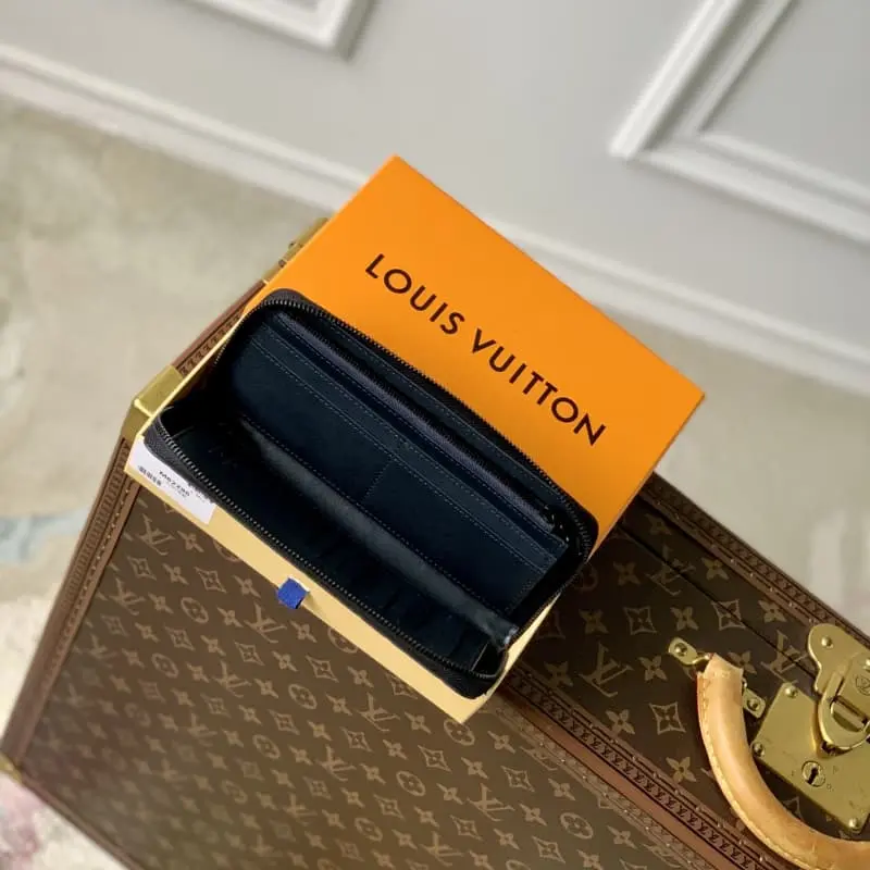 M62295 Elegant Blue 10x20x2cm High Quality Bags - Image 3