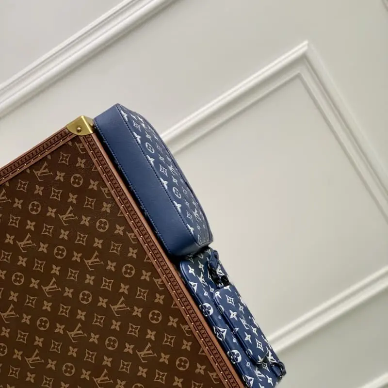 M24753 Blue 25x18.5x7cm High Quality Bags - Image 4