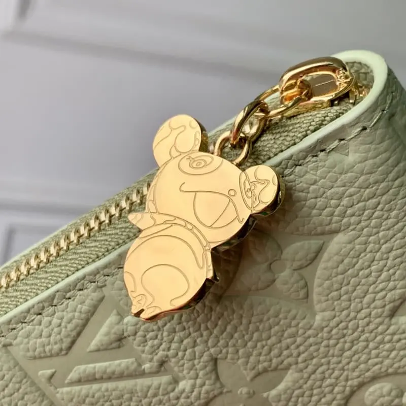 M13618 Green 19.5x10.5x2.5cm High Quality Bags - Image 4