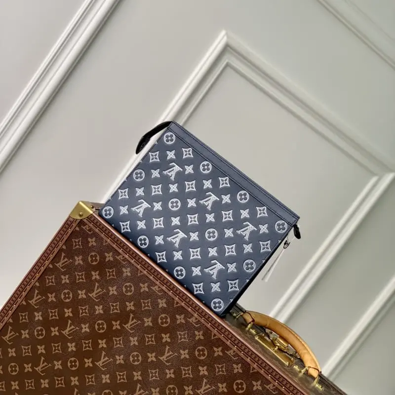 M61692 Elegant Blue 26x20cm High Quality Bags - Image 3