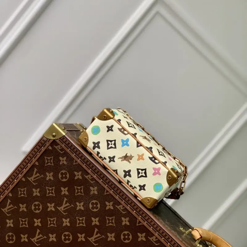 M25132 White Flower 18.5x13x8cm High Quality Bags - Image 4