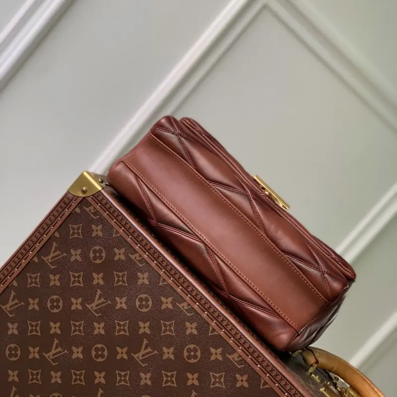 M23689 Brown 31x19.5x11cm High Quality Bags - Image 4