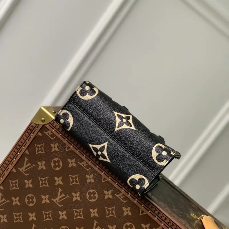 M47054 18x15x8.5cm High Quality Bags - Image 4