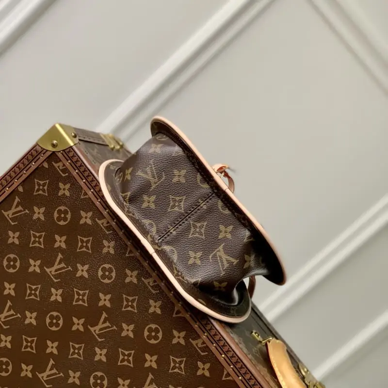 M47117 22.5x21x7cm High Quality Bags - Image 4