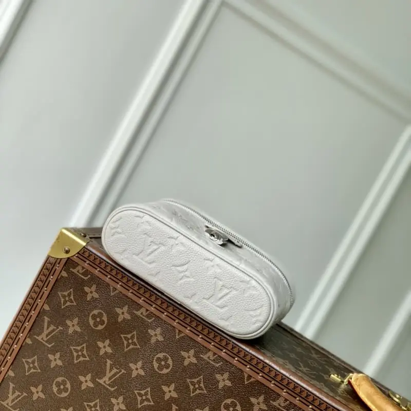 M13593 11.5x6.5x19cm High Quality Bags - Image 4