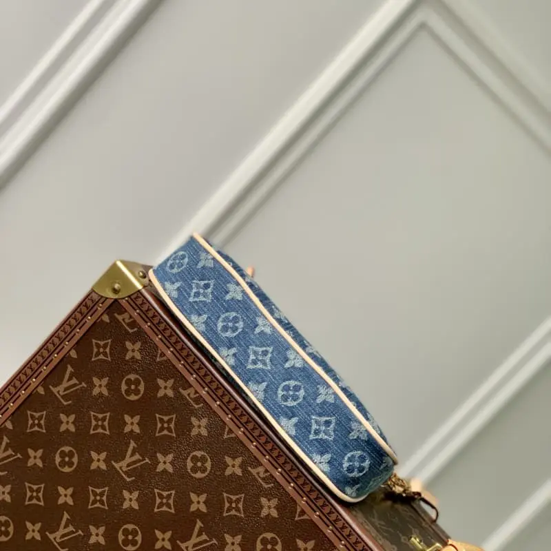 M82692 22.5x4x12.5cm High Quality Bags - Image 4