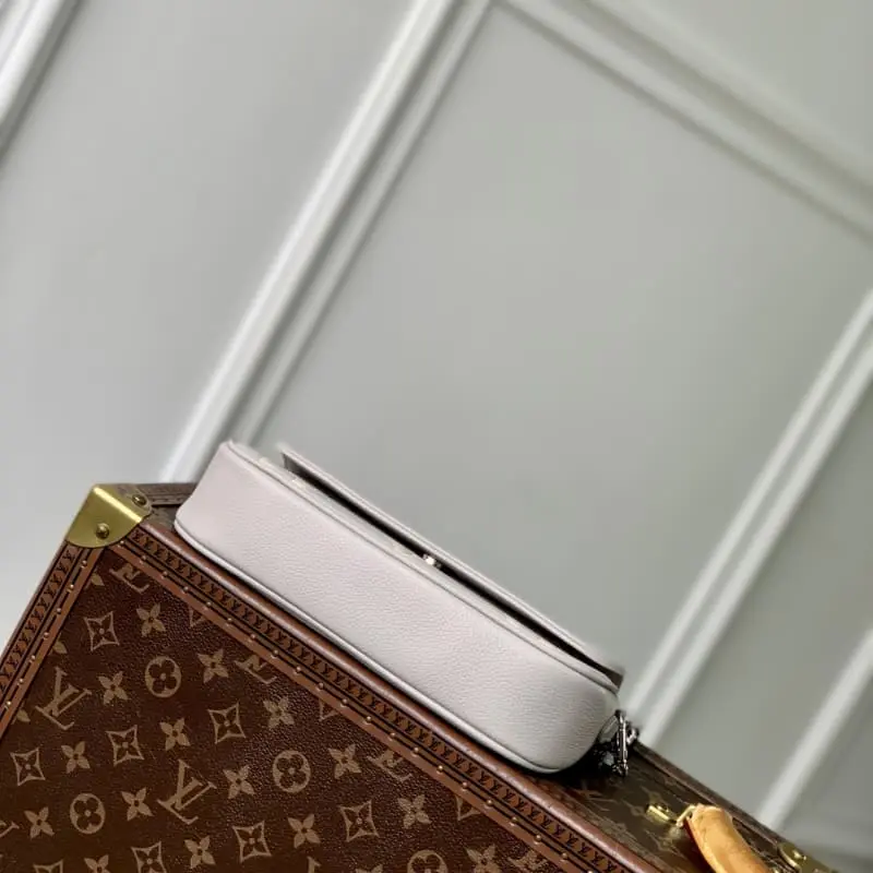 M14225 12x4.3x23.5cm High Quality Bags - Image 4