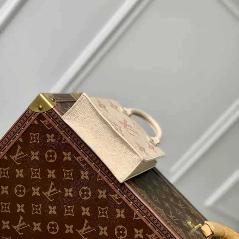 M69442 S1 14x17x5.5cm High Quality Bags - Image 4