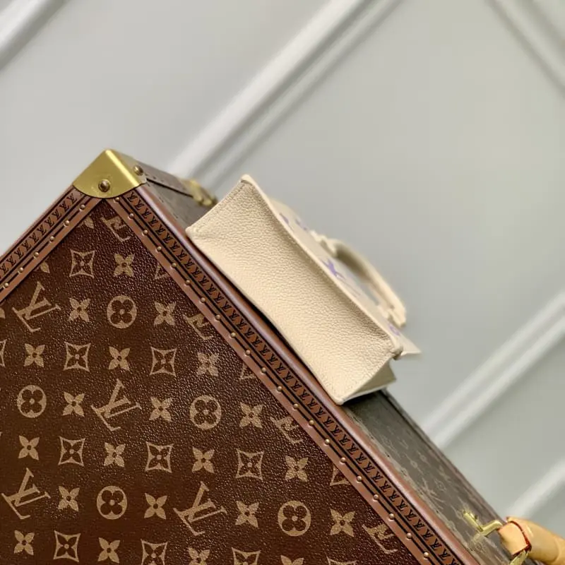 M69442 S2 14x17x5.5cm High Quality Bags - Image 4