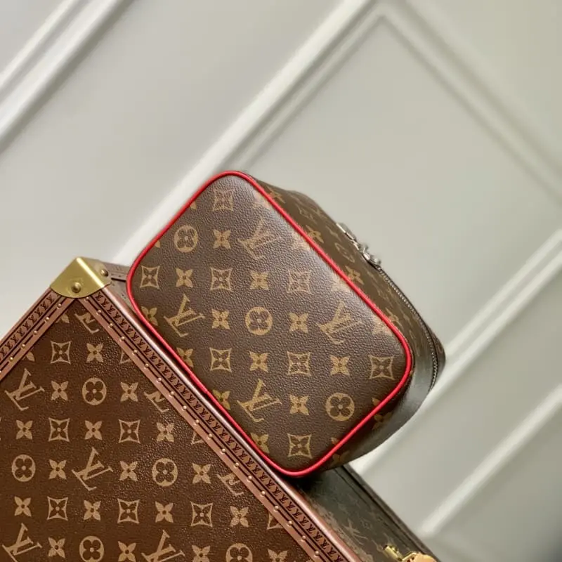 M44495 Red 20x13.5x12cm High Quality Bags - Image 4