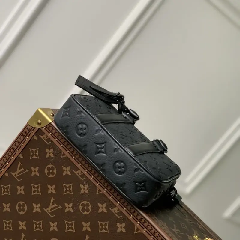 M82770 20x13x5.5cm High Quality Bags - Image 4