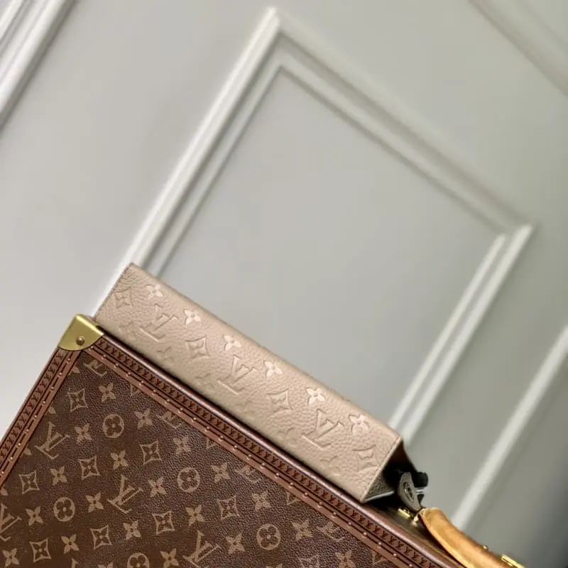 M13666 27x21x6cm High Quality Bags - Image 4