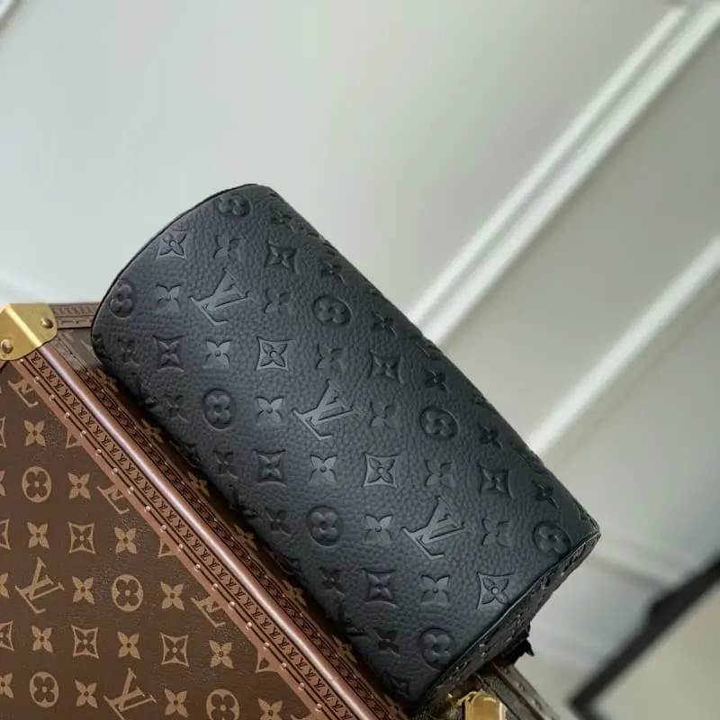 M46796 Full leather black 26x14x14cm High Quality Bags - Image 4