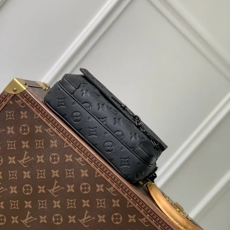 M23742 24x17x5cm High Quality Bags - Image 4