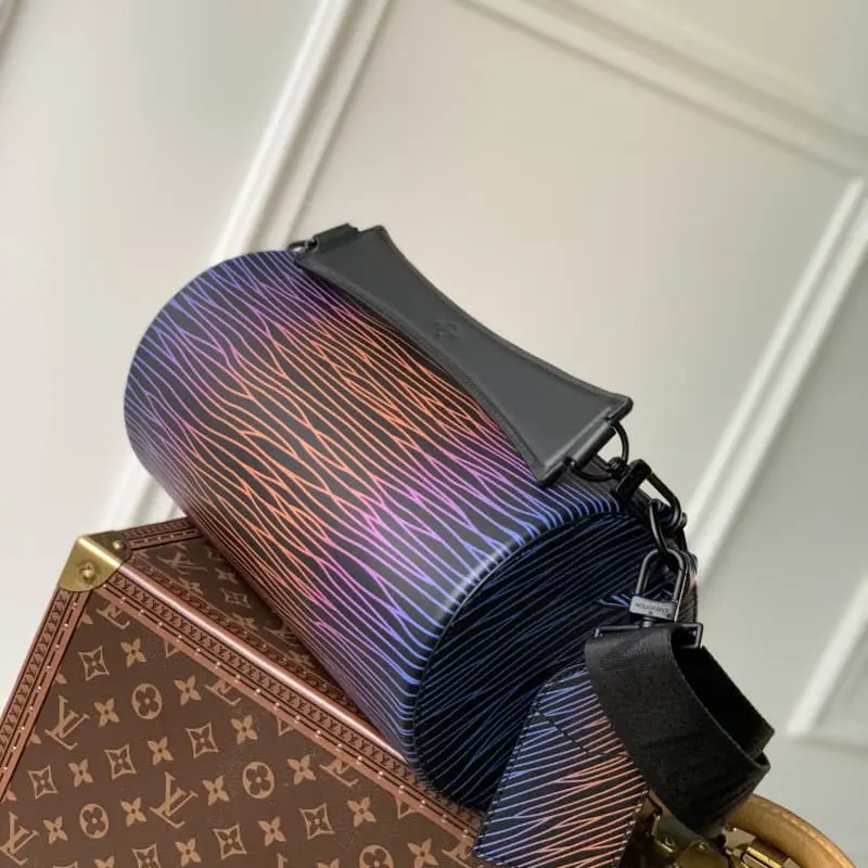 M23093 33x17x17cm High Quality Bags - Image 3