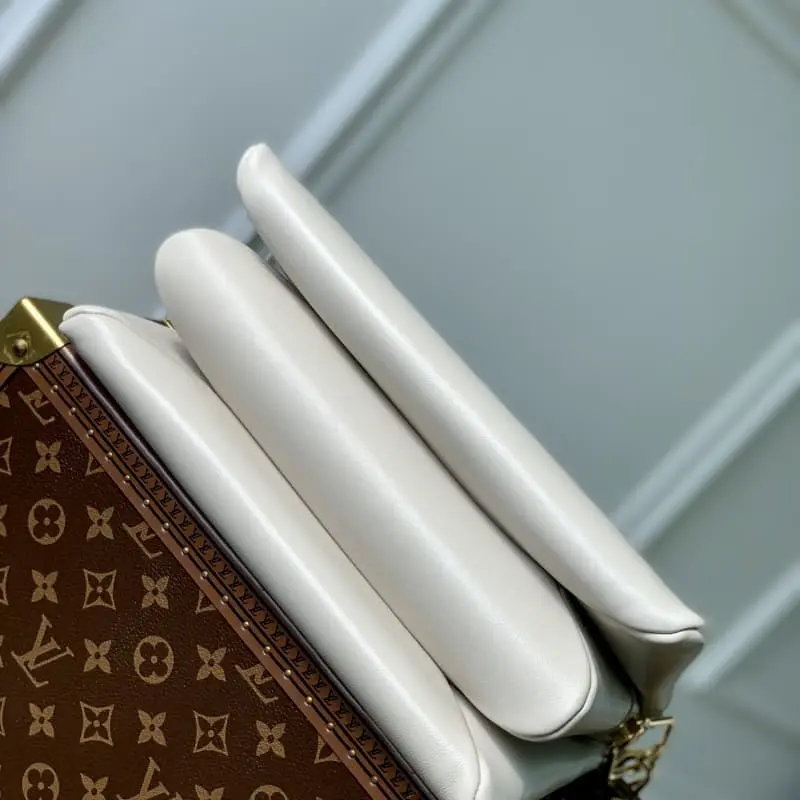 M22992 26x20x12cm High Quality Bags - Image 4