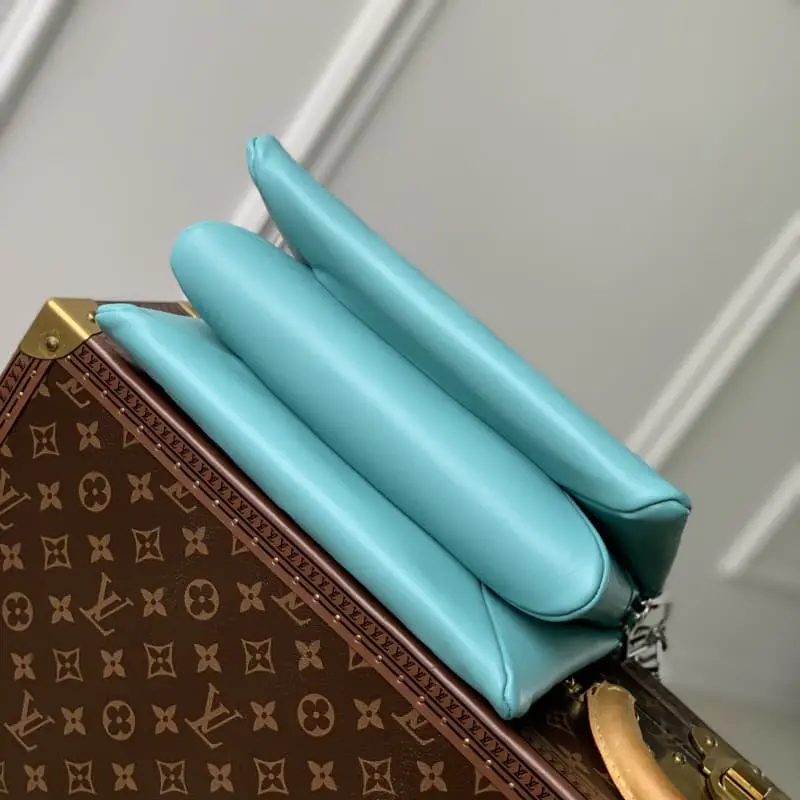 M22394 26x20x12cm High Quality Bags - Image 4