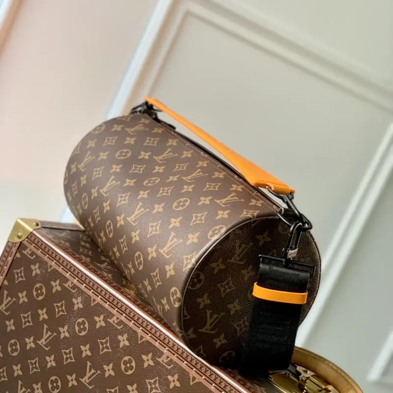 M46691 33x17x17cm High Quality Bags - Image 4