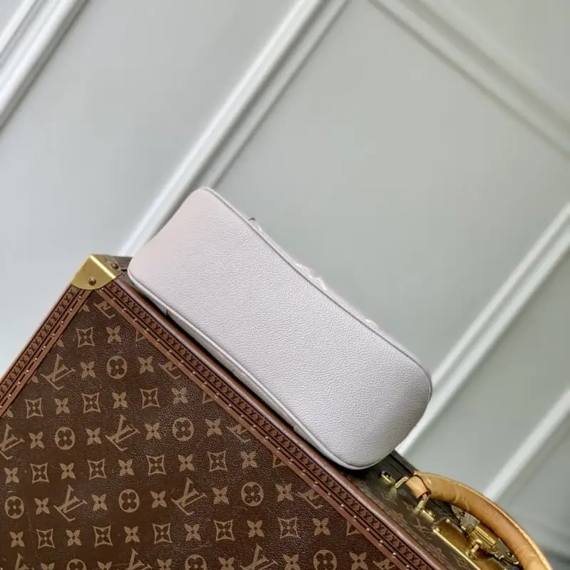 M14221 Taro Purple 16x9.5x29cm High Quality Bags - Image 4