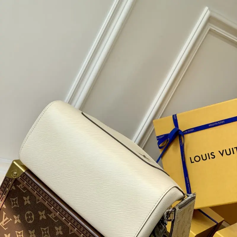 M59952 S1 25x17x11cm High Quality Bags - Image 4