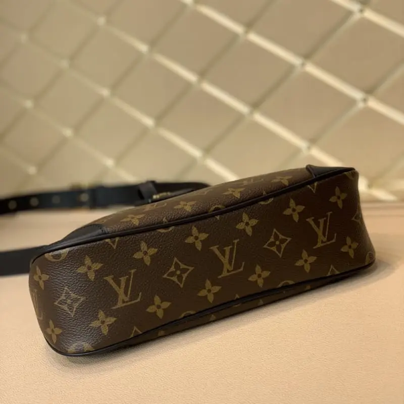 M45353 28x25x9cm High Quality Bags - Image 4