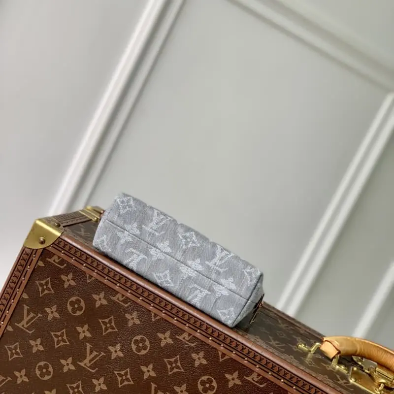 M13751 Grey 12x6x19cm High Quality Bags - Image 4