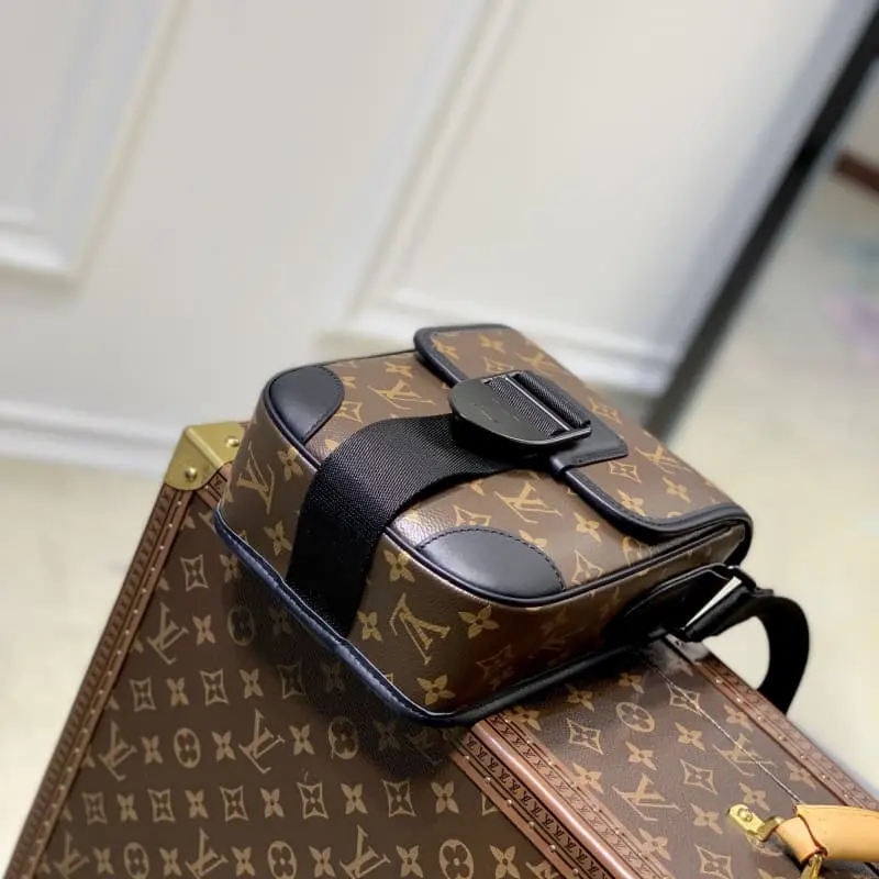 M46442 16x22x7cm High Quality Bags - Image 4