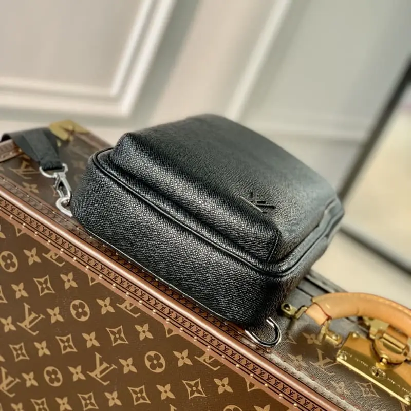 N41719 20x31x10cm High Quality Bags - Image 4