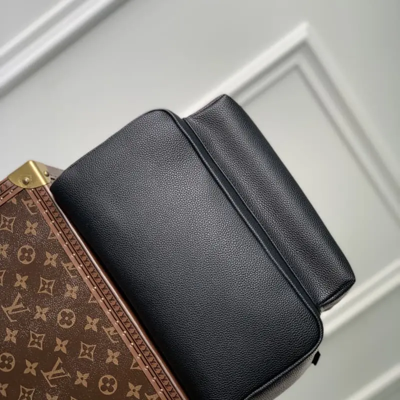 M57079 S1 43x30x14cm High Quality Bags - Image 4