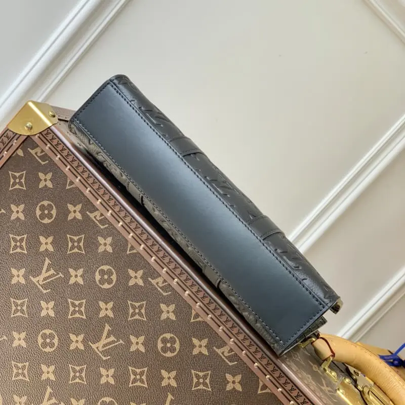 M59960 26x28.5x6cm High Quality Bags - Image 4